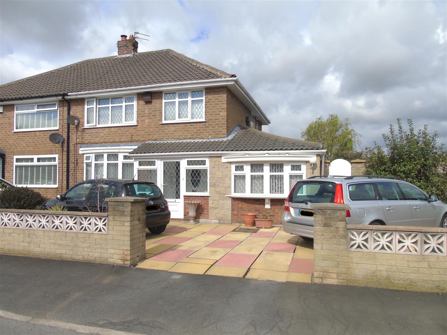 Available Properties Estate Agents, Aintree, Liverpool Grosvenor